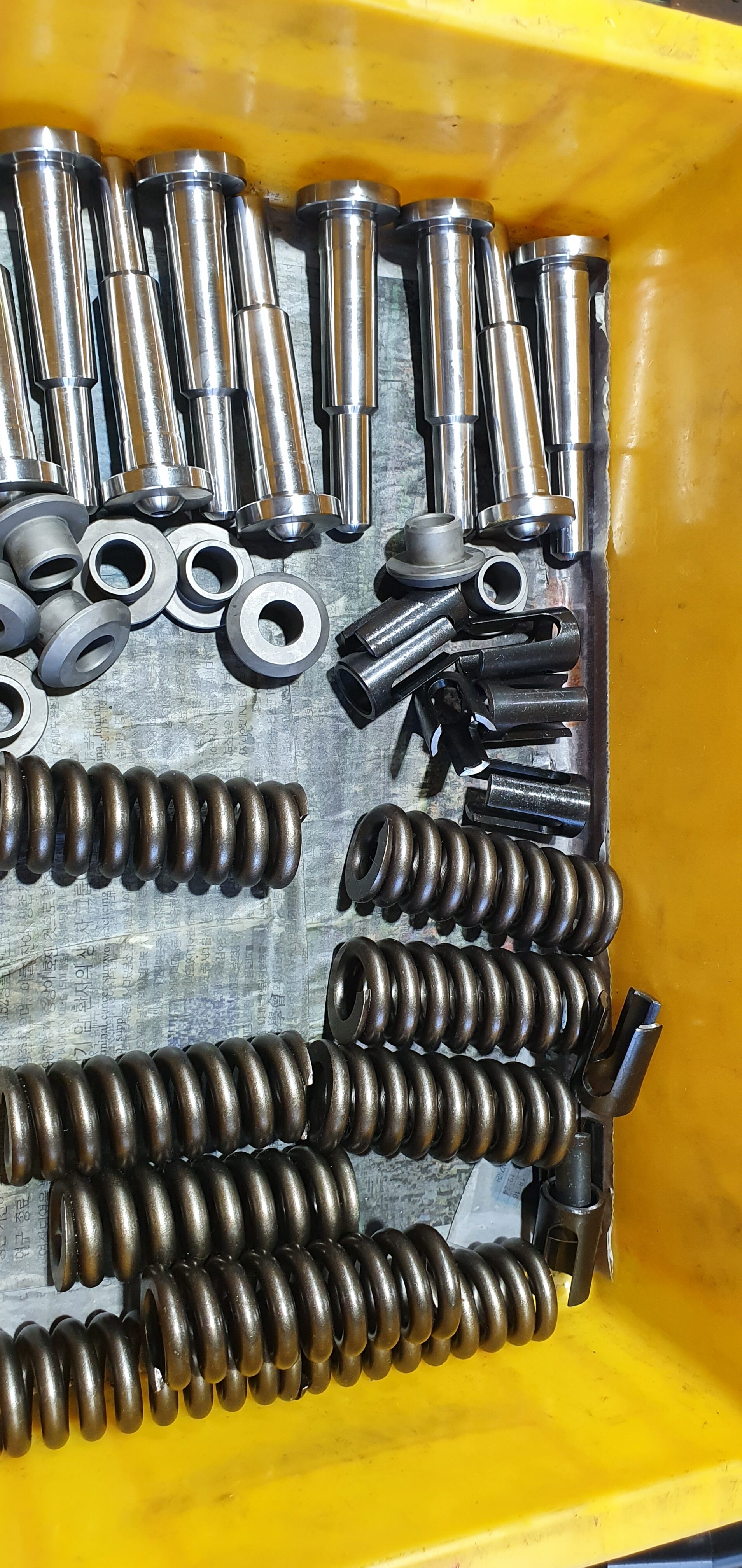 SLIDE TYPE FUEL VALVE FOR MAN B&W S46MCC & S50MCC (주)우리엔진